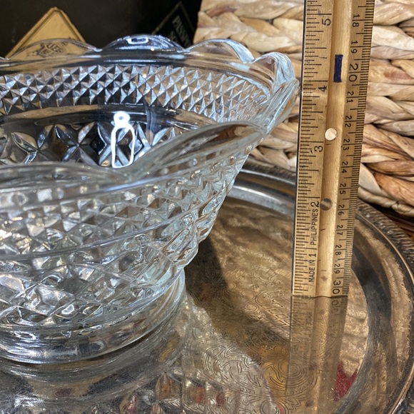 Vintage 8.5" Pressed Glass Bowl - Picture 8 of 8